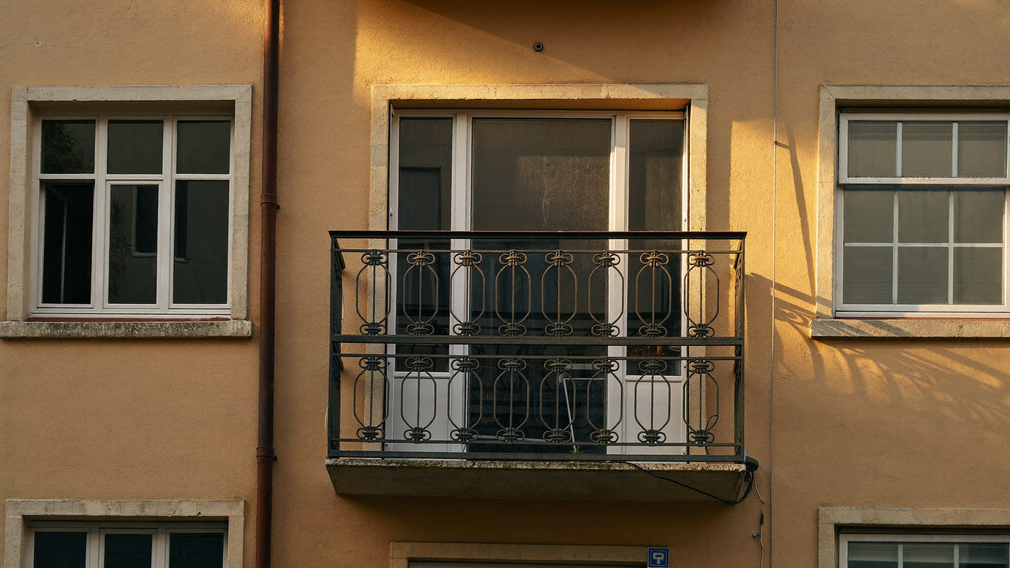fehlender-energieausweis-reihenhaus-balkon